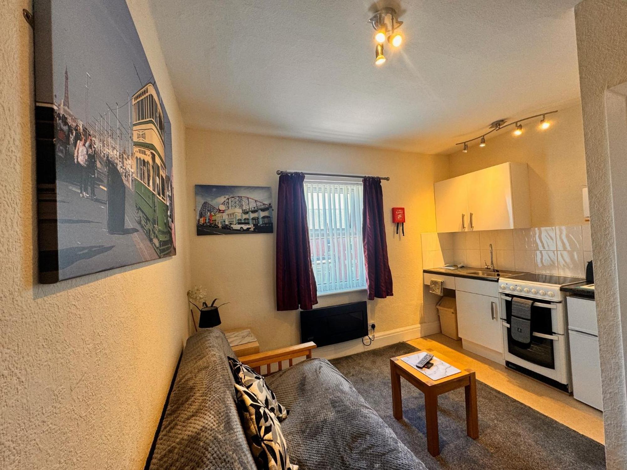 בלקפול Fairhaven Holiday Flats מראה חיצוני תמונה